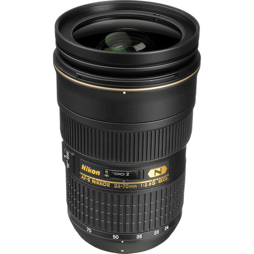 nikon 2.8 zoom